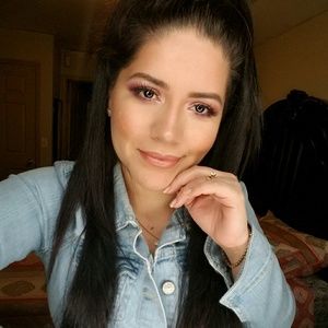 Meet your Posher, Hellen